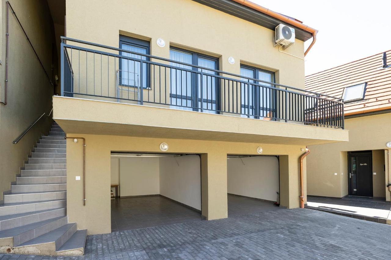 אגר Star Apartman מראה חיצוני תמונה
